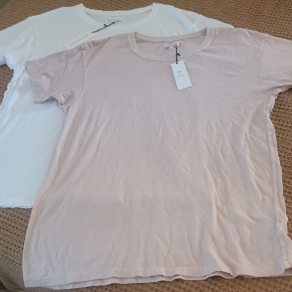 Unsubscribed Set of Two T-Shirts Oversized Fit Up To MEDIUM